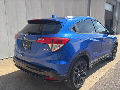 Used 2022 Honda HR-V Sport image 3