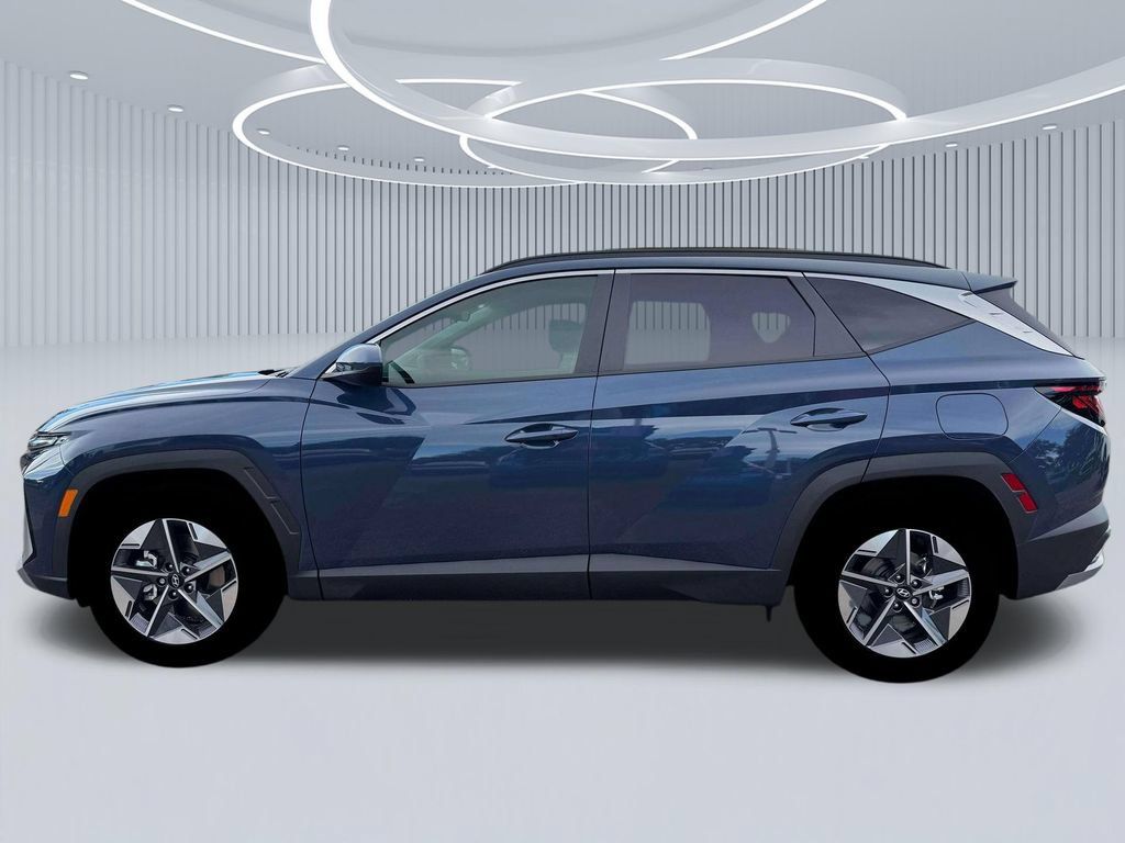 New 2026 Hyundai Tucson SEL Plus w/ Tow & Go Package FWD image 3