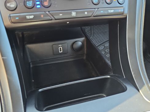 Used 2017 Ford Fusion Titanium FWD image 23