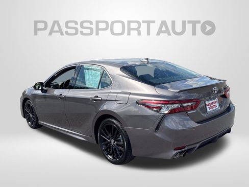 Used 2024 Toyota Camry XSE FWD image 7