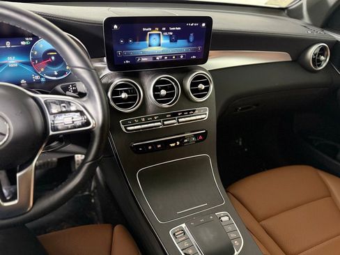 Used 2023 Mercedes-Benz GLC 300 4MATIC Coupe image 17