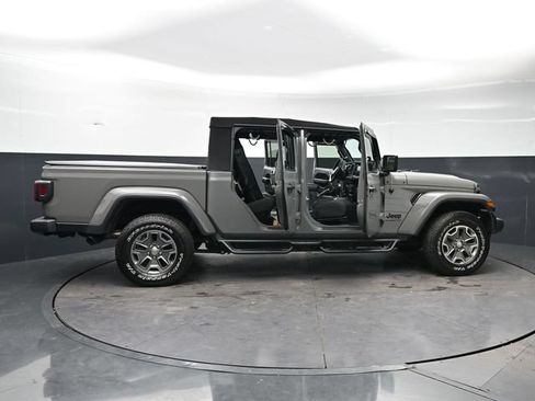 Used 2021 Jeep Gladiator Sport AWD/4WD image 32