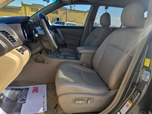 Used 2009 Toyota Highlander Sport image 11