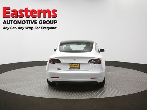 Used 2023 Tesla Model 3 Standard Range image 32