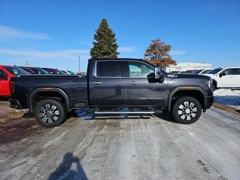 Used 2024 GMC Sierra 2500 Denali w/ Technology Package image 6