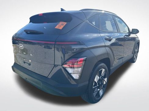 Used 2025 Hyundai Kona SEL image 8