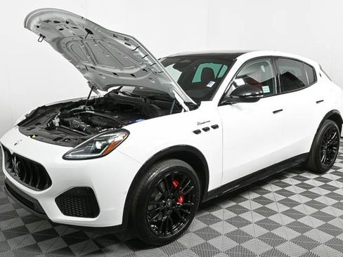 New 2025 Maserati Grecale Modena image 35