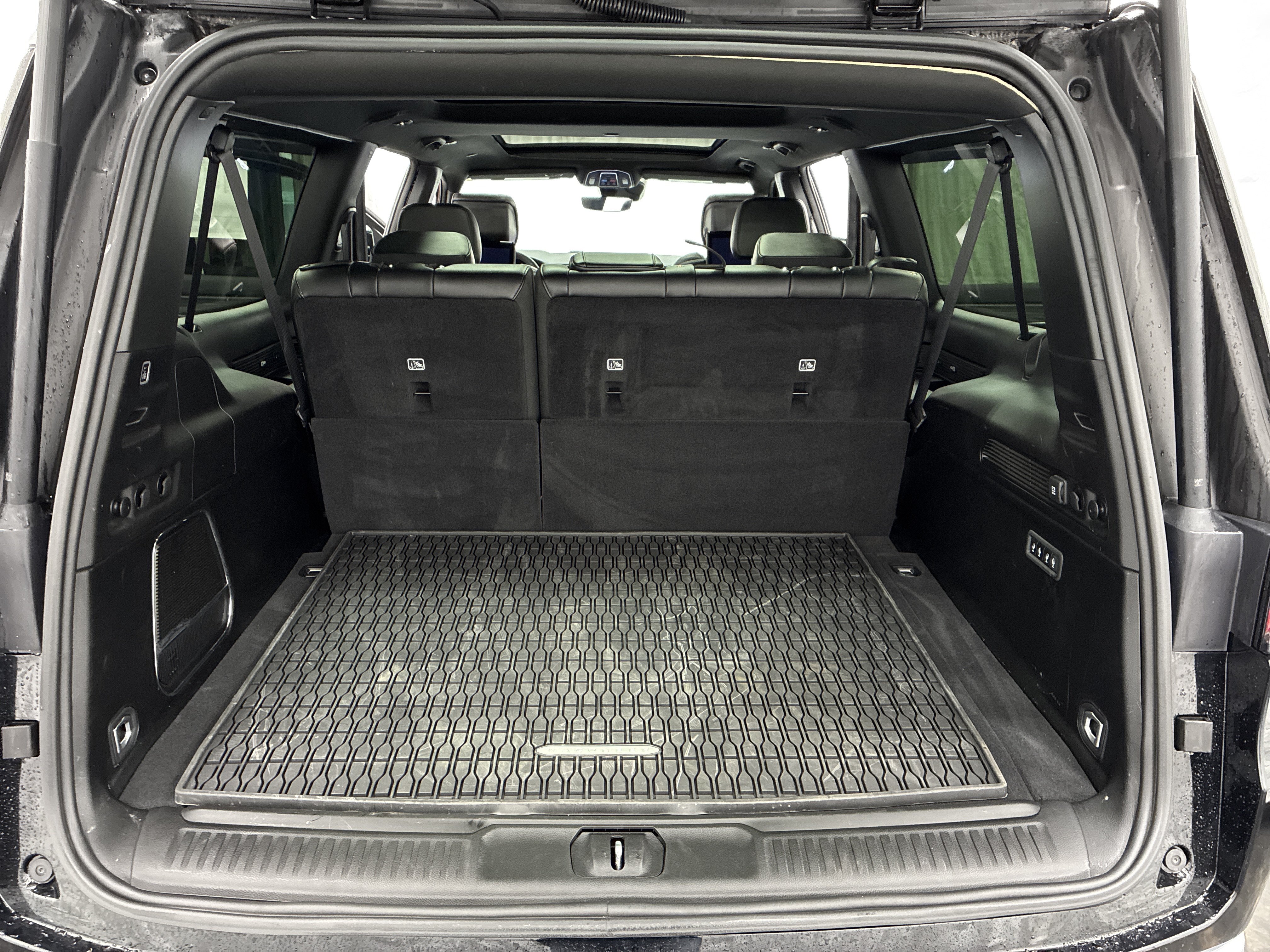 Used 2024 Jeep Wagoneer L Series III w/ Premium Group I AWD/4WD image 9