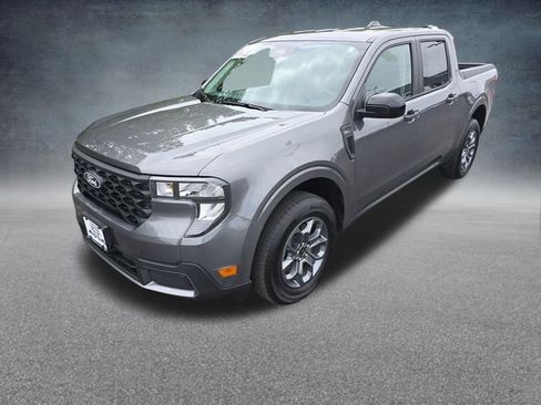 Used 2025 Ford Maverick XLT w/ Equipment Group 301A AWD/4WD image 3