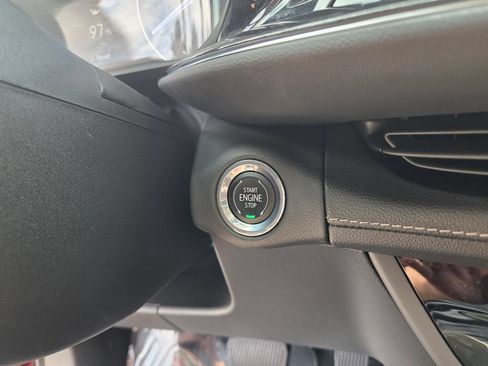 Used 2023 Buick Envision Essence AWD/4WD image 27