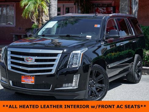Used 2019 Cadillac Escalade Premium Luxury RWD image 4