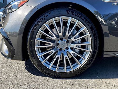 New 2026 Mercedes-Benz E 53 AMG e 4MATIC Sedan image 11