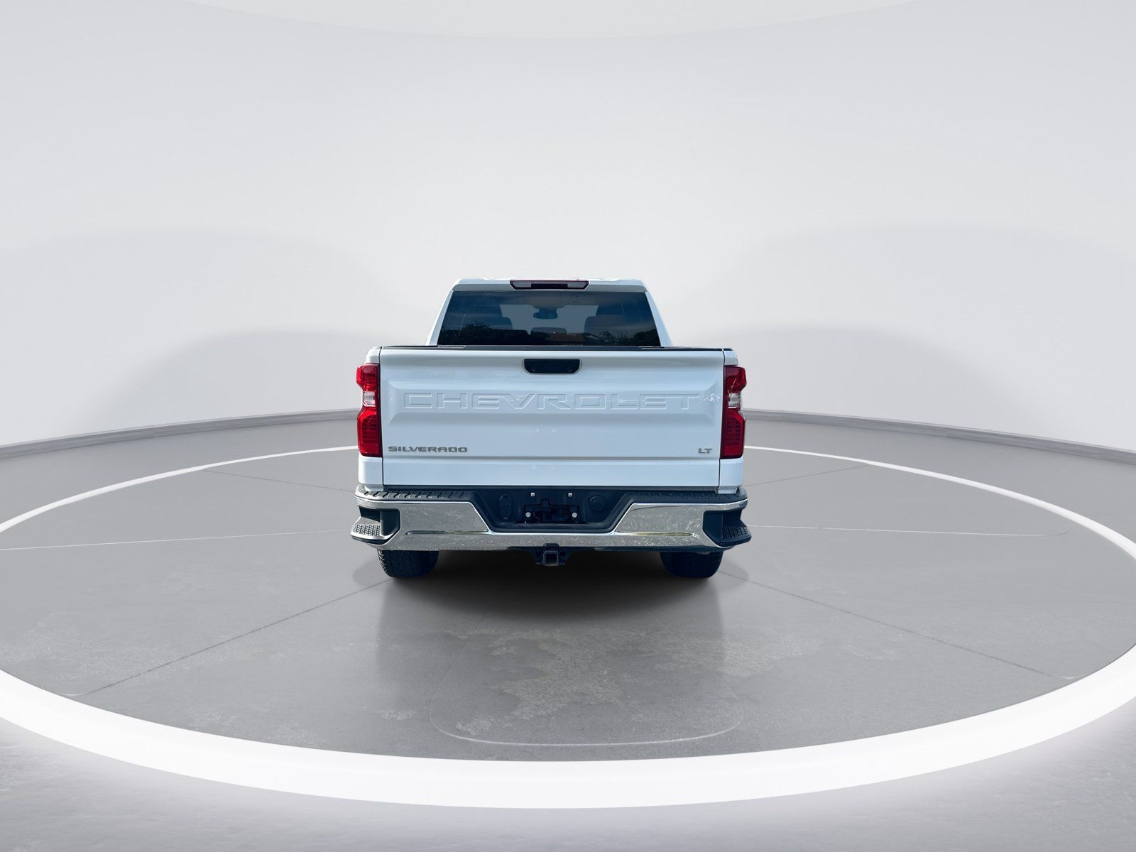 Used 2024 Chevrolet Silverado 1500 LT AWD/4WD image 8