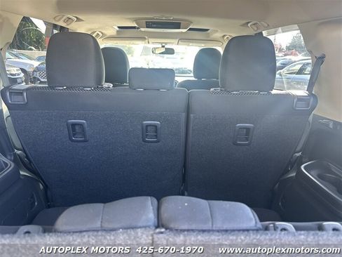 Used 2017 Mitsubishi Outlander SE image 13