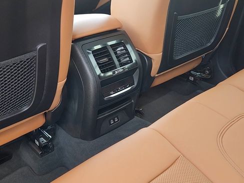 Used 2023 BMW X3 xDrive30i w/ Premium Package image 18