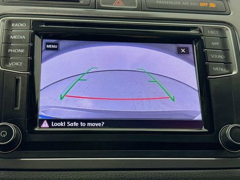 Used 2018 Volkswagen Tiguan Limited w/ Premium Package image 18