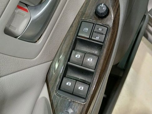 Used 2016 Toyota Sienna L image 15