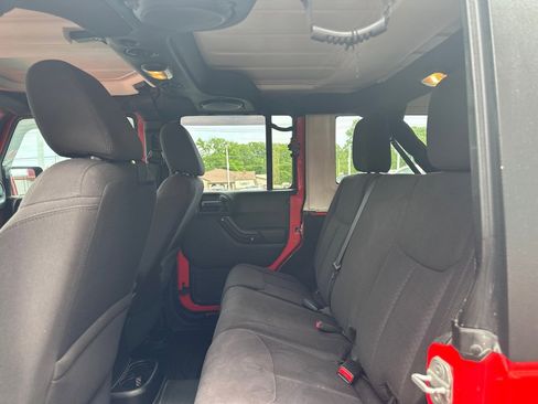 Used 2013 Jeep Wrangler Unlimited Sport AWD/4WD image 20