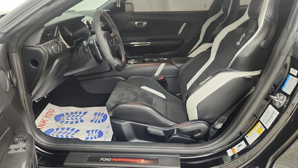 Used 2020 Ford Mustang Shelby GT500 w/ Technology Package RWD image 35
