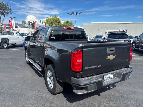 Used 2017 Chevrolet Colorado LT w/ LT Convenience Package RWD image 6