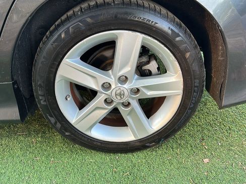 Used 2012 Toyota Camry SE image 43