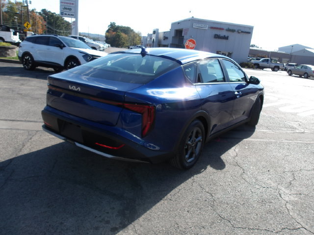 Certified 2026 Kia K4 FWD image 7
