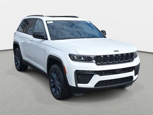 New 2026 Jeep Grand Cherokee Limited AWD/4WD image 3