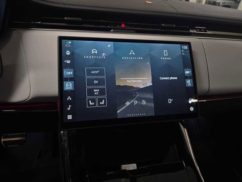 Used 2025 Land Rover Range Rover Sport Autobiography image 27