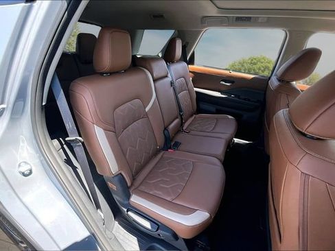 New 2026 Nissan Pathfinder Platinum w/ Accent Package FWD image 10