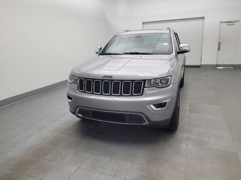 Used 2017 Jeep Grand Cherokee Limited image 15
