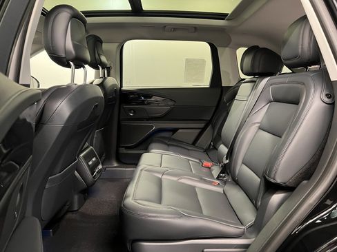 Used 2026 Lincoln Nautilus Premier w/ Equipment Group 102A image 34