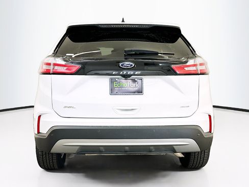 Used 2024 Ford Edge SEL image 7