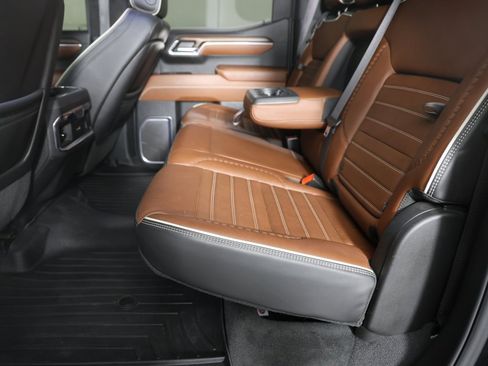 Used 2024 GMC Sierra 1500 Denali Ultimate image 10