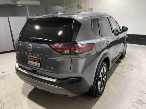 Used 2021 Nissan Rogue SV w/ Premium Package image 26