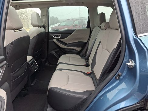 Used 2022 Subaru Forester Limited w/ Popular Package #3 image 11