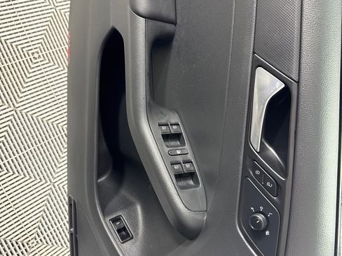 Used 2016 Volkswagen Jetta S image 11