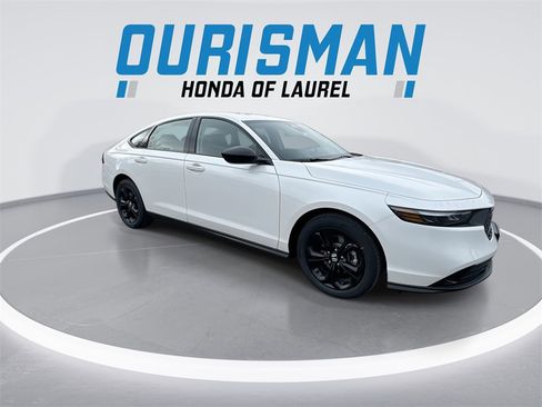 New 2025 Honda Accord SE image 2