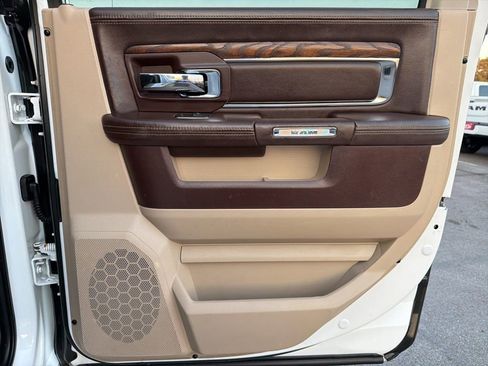 Used 2015 RAM 2500 Longhorn w/ Convenience Group image 17