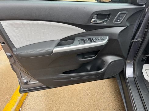 Used 2016 Honda CR-V Touring image 6