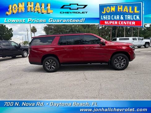 Used 2024 Chevrolet Suburban Z71 w/ Luxury Package AWD/4WD image 14