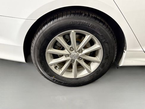 Used 2018 Hyundai Sonata SE w/ Cargo Package image 32