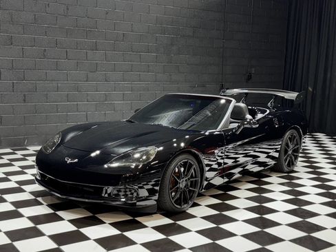 Used 2013 Chevrolet Corvette Convertible image 5