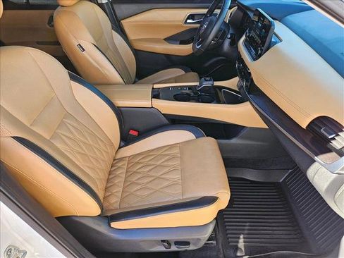 Used 2023 Nissan Rogue Platinum w/ Platinum Premium Package image 27