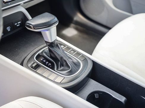Used 2024 Hyundai Kona SEL FWD image 19