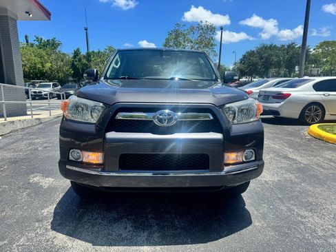 Used 2012 Toyota 4Runner Limited AWD/4WD image 3