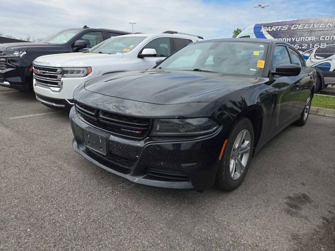 Used 2022 Dodge Charger SXT RWD image 8