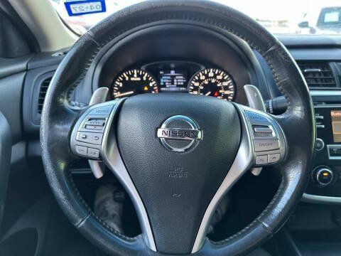 Used 2016 Nissan Altima 2.5 SR FWD image 21