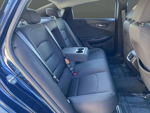 Used 2022 Chevrolet Malibu LT image 35