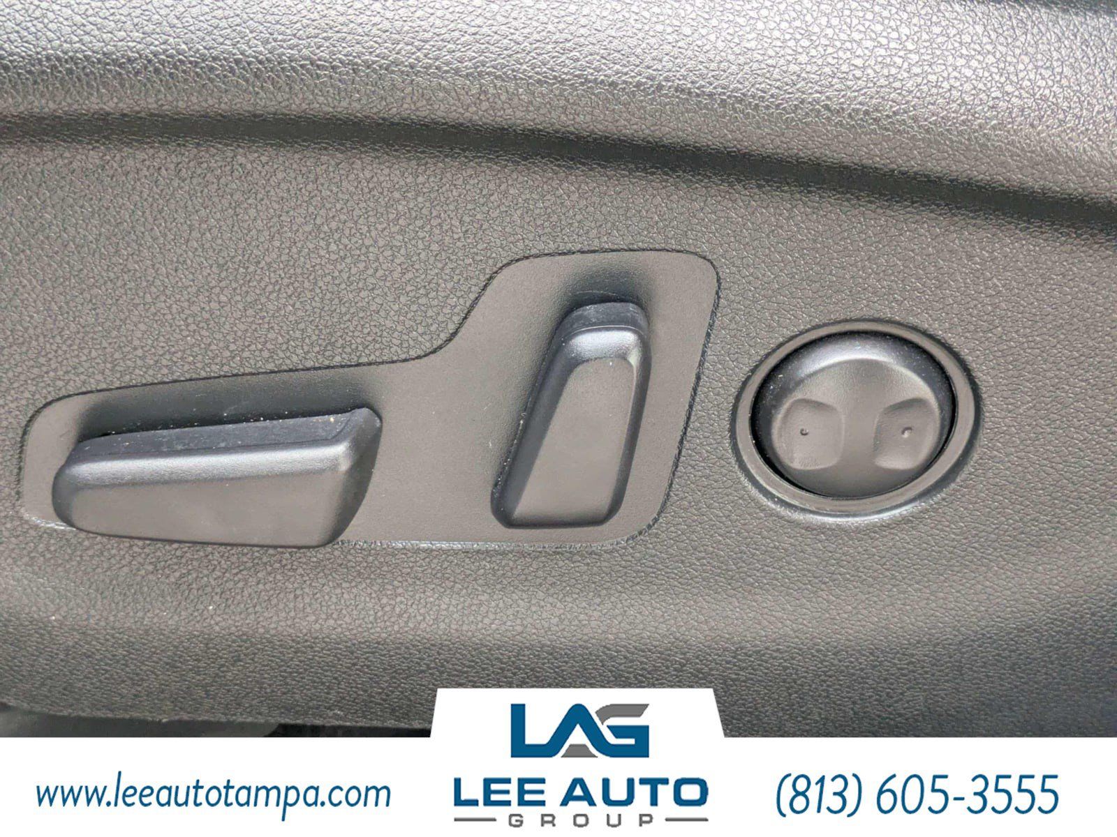 Used 2018 Kia Sorento AWD image 19