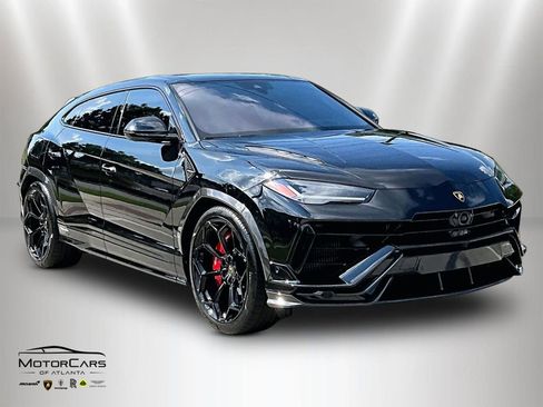 Used 2023 Lamborghini Urus Performante AWD/4WD image 2